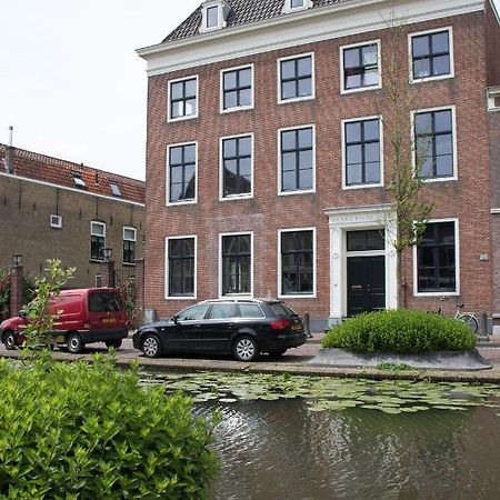 Canal House In Historic City Center Gouda Esterno foto