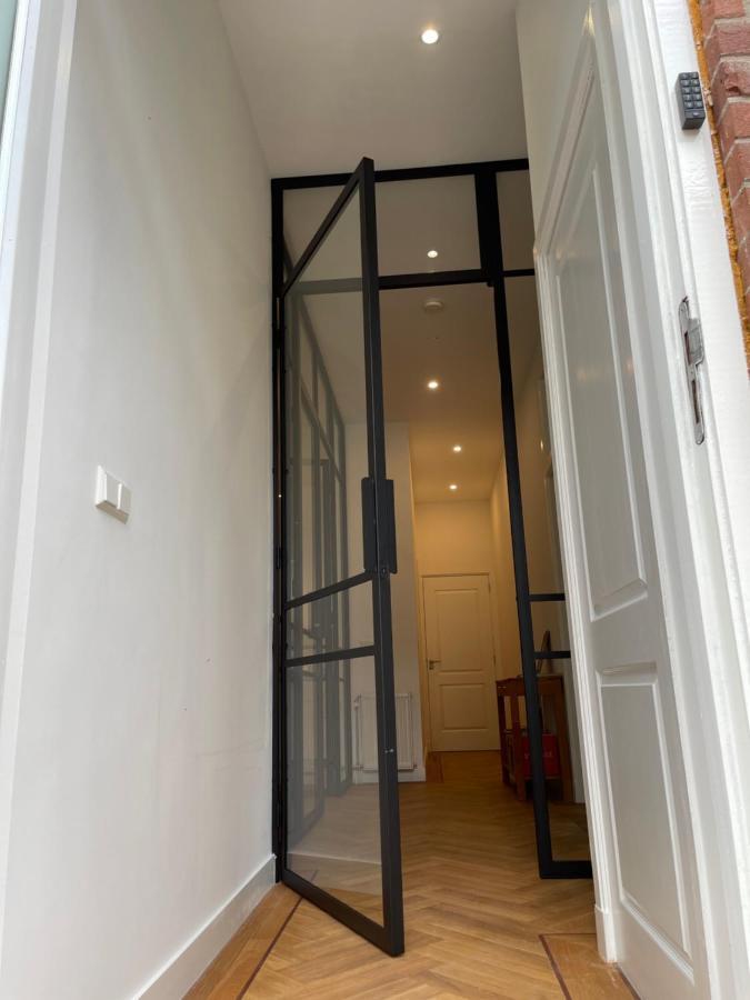 Canal House In Historic City Center Gouda Esterno foto