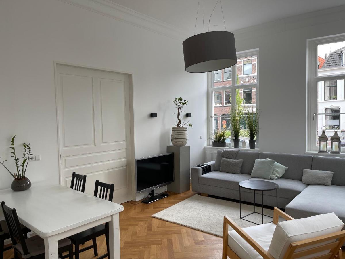 Canal House In Historic City Center Gouda Esterno foto