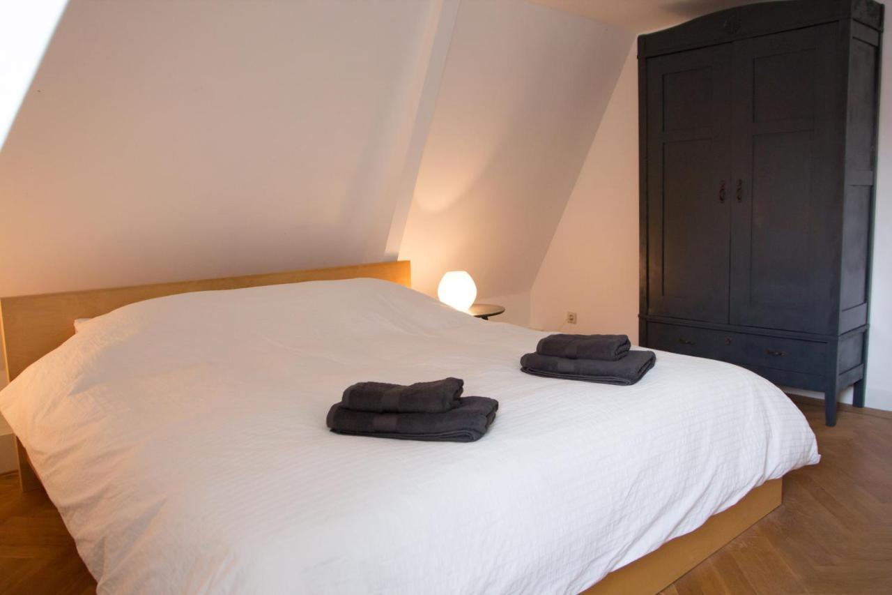 Canal House In Historic City Center Gouda Esterno foto