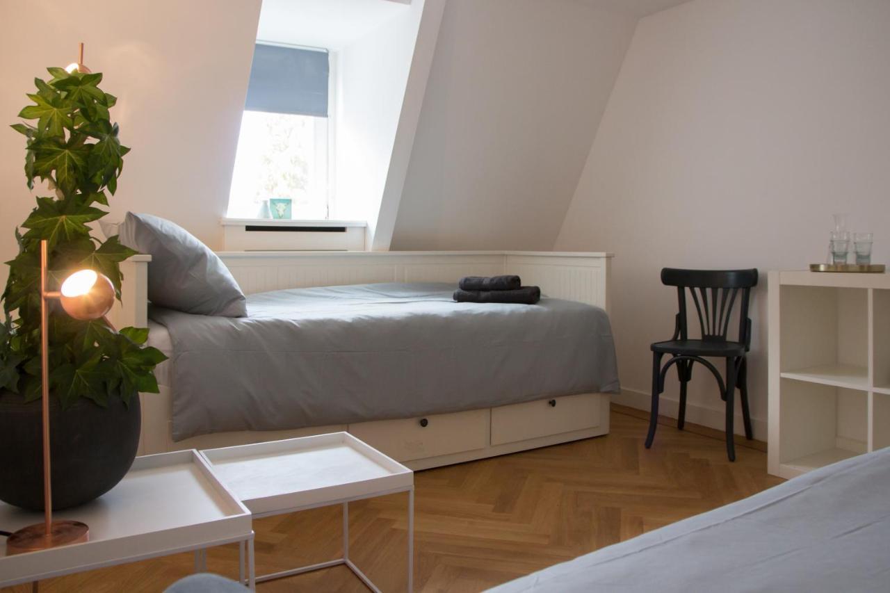 Canal House In Historic City Center Gouda Esterno foto